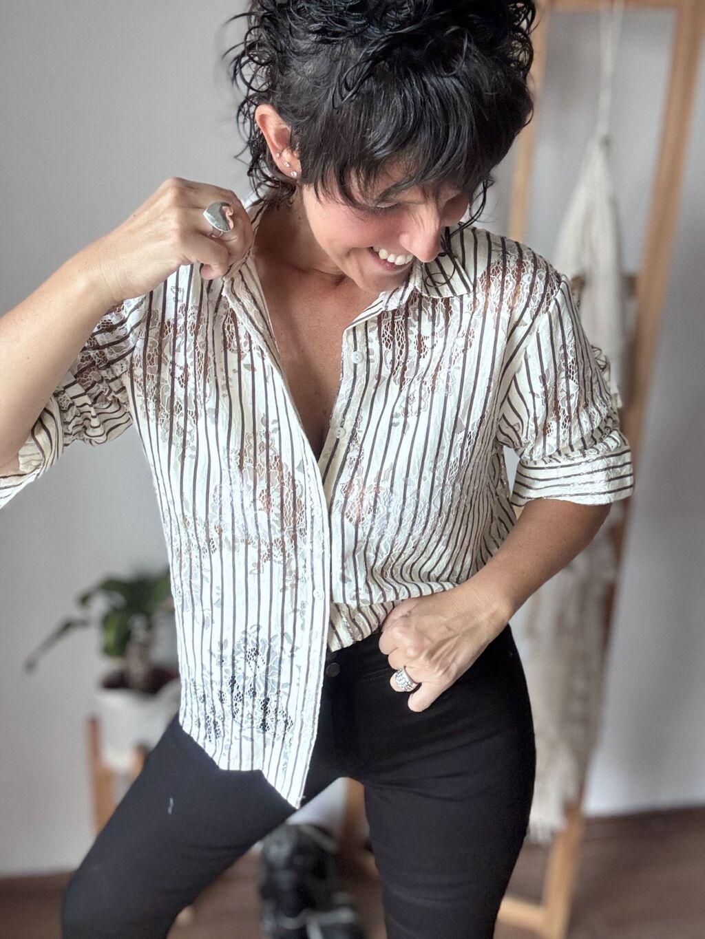 Camisa Rayas y Broderi